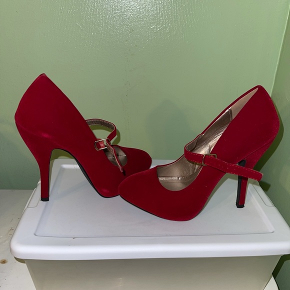 Cute pumps - Picture 2 of 6